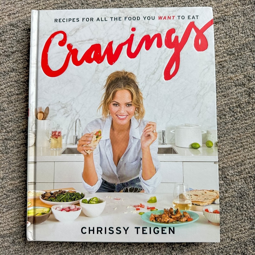 Cravings: Recipes for All the Food You Want to Eat A Chrissy Teigen Cookbook